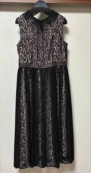 레이스 블랙 드레스 B78-82 H87-91