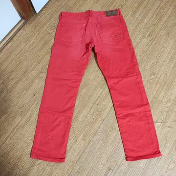 TOMMY HILFIGER HUDSON 레드 청바지