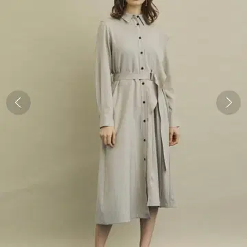 아시메 케이프 플리츠 원피스 UNITED TOKYO