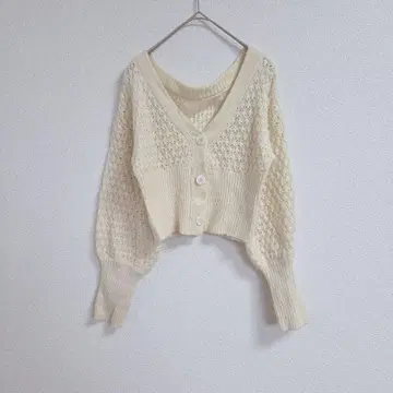 더즐린 아이보리 가디건 F 사이즈 숏 기장 크롭 기장