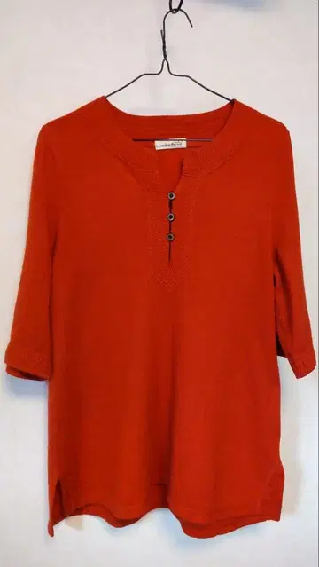 울 튜닉 오렌지 버튼 달린 헨리넥
