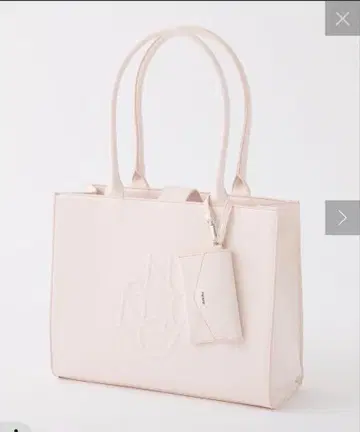 NICE CLAUP 로고 모티브 엠보싱 백