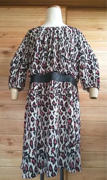 22OCTOBRE 원피스 성숙/러블리 새상품급 멋짐 백화점 구매 고급