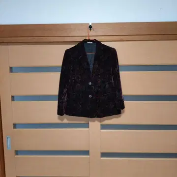 다크 레드 테일러드 자켓