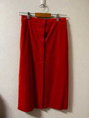 로페 타이트 스커트