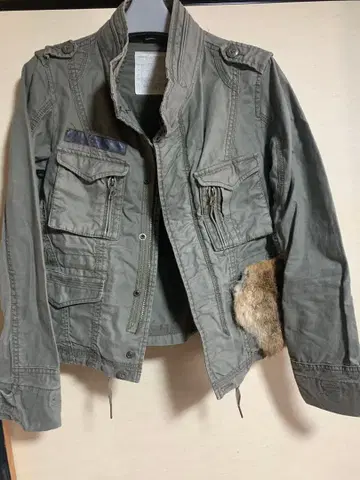 G.O.A. 카키 밀리터리 자켓