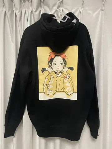 overprint 필프리크 콜라보 후드티 시착만 한 상품