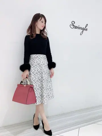 swingle 스윙글 꽃무늬 자수 플레어 스커트 윌 셀렉션 귀여운