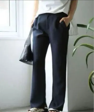 IENA & NAVY 디자인 조젯 플레어 팬츠 36