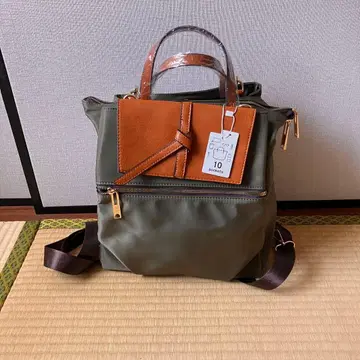 올리브 그린 백팩