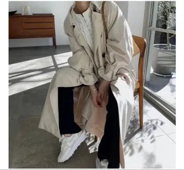 베이지 트렌치코트 willfully