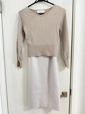 베이지 골드 리브 원피스 세트