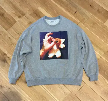 TIGHTBOOTH HAND SIGN CREW SWEAT