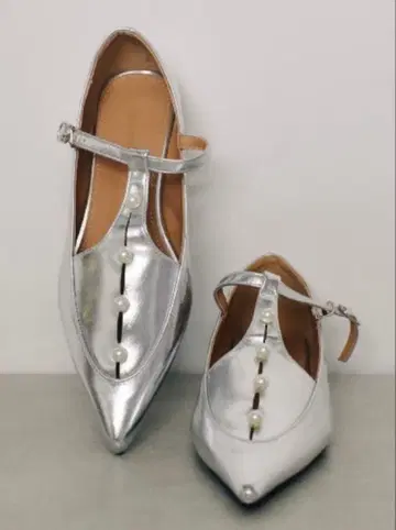 완판템 manana suerte 펄 스트랩 슈즈 실버 S