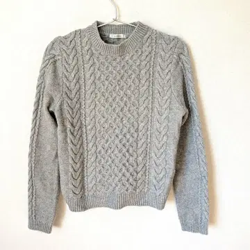 ELFORBR 케이블 짜임 긴팔 니트 스웨터