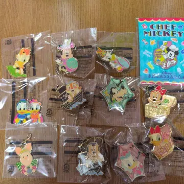 디즈니 핀 배지 & 참 총 12개
