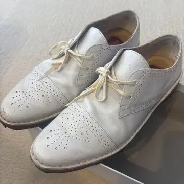 CLARKS ORIGINALS 남성용 화이트 가죽