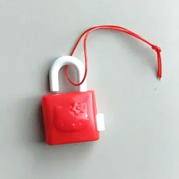 [하자품] 헬로키티 자물쇠 열쇠 레트로
