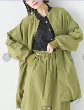 [택 포함] OMNES 발수 가공 나일론 노카라 밑단 드로 코드 블루종