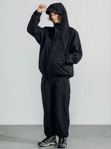 SUMARI HIKER SHELL JACKET 쉘 자켓 새상품급