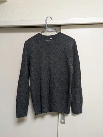 유니클로 캐시미어 크루넥 스웨터 DARK GRAY (다크 그레이)