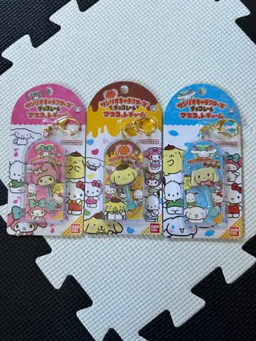 산리오 캐릭터즈 초콜릿 마스코트 참 세트