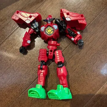 슈퍼전대 히어로 가동식 피규어 빨간색과 그린