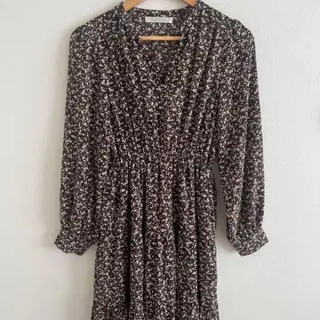 꽃무늬 긴팔 롱 원피스 브라운