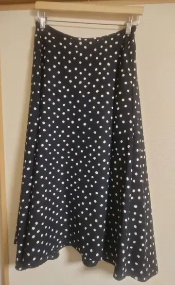 *IENA* 네이비 도트 플레어 스커트 새상품급*