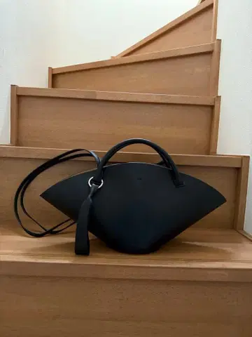 알뜰한 가격으로 방출 [새상품급] JIL SANDER 솜브레로 스몰 블랙