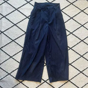 EPNK 스트라이프 와이드 팬츠 약간의 가격 인하 가능