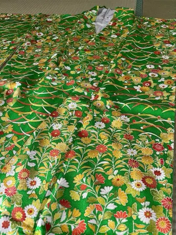 기모노 코몬 국화 패턴 그린