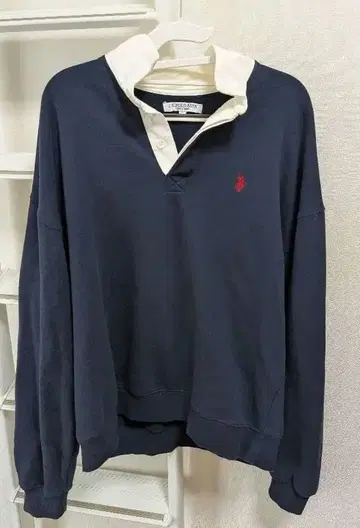 U.S. POLO ASSN. 네이비 카라 부착 맨투맨 L