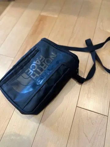 THE NORTH FACE 블랙 숄더백
