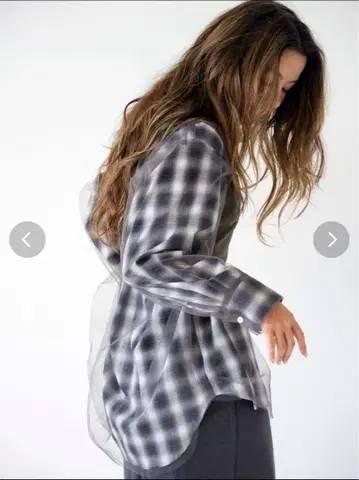 완판 컬러! 택 포함 새상품 튤 레이어드 루즈 셔츠