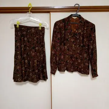 ATELIER SAB 꽃무늬 스커트 셋업