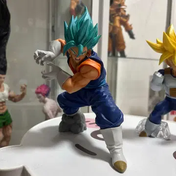 드래곤볼 초 베지트 초사이어인ss 블루 상자 없음