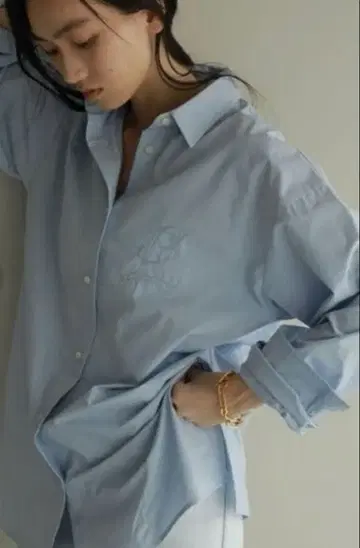 ETRE TOKYO 자수 셔츠 블루