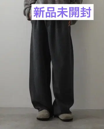 새상품 요루 맨투맨 라프 팬츠