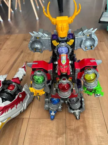 슈퍼전대 히어로 로봇 합체 모델 큐타마