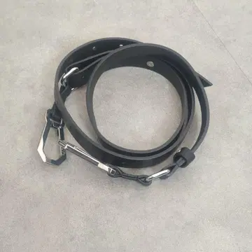 [ GRANCY ] 카라비너 디자인 가죽 벨트