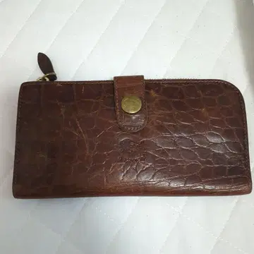 [ 정품 ] 일비종떼 브라운 가죽 장지갑 악어 패턴 가죽