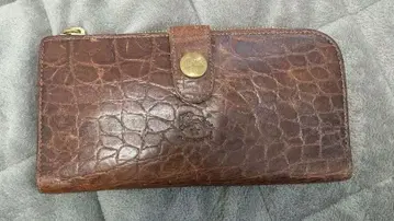 [ 정품 ] 일비종떼 브라운 가죽 장지갑 악어 패턴 가죽