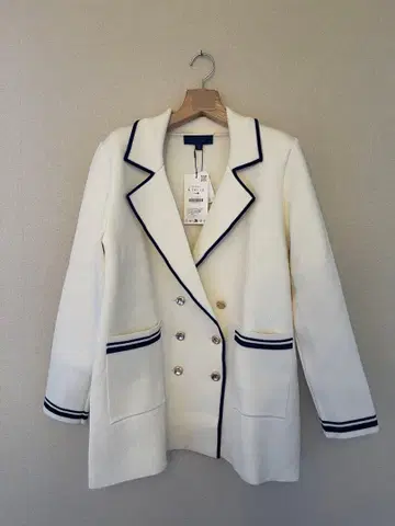[ 택 포함 새상품 ] ZARA 화이트 더블 브레스트 테일러드 자켓 L