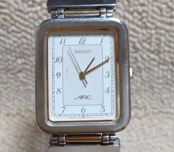 [ 작동품 ] SEIKO ARC 여성용 손목시계 쿼츠 실버 컬러