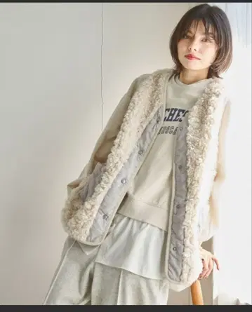 택 포함 새상품 nico and - 모듬 퍼 베스트 아이보리 L