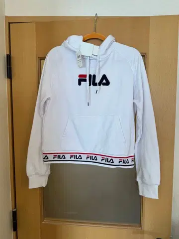 FILA 후드 부착 맨투맨 화이트 택 포함 새상품
