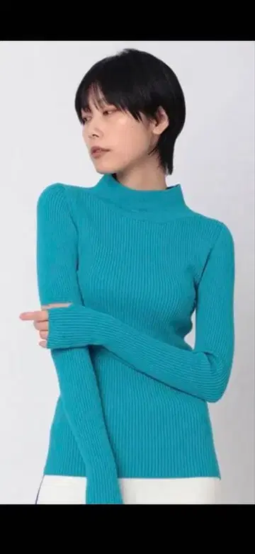 터콰이즈 하이넥 리브 니트 mecre