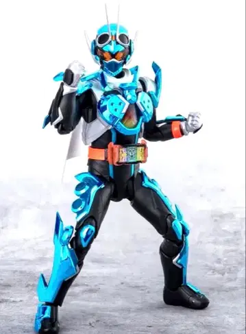 S.H. 피규아트 가면라이더 갓챠드 스팀호퍼