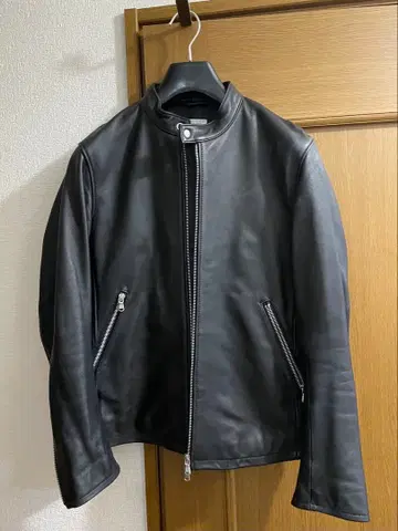 [ BEAUTY & YOUTH ] 시어링 가죽 싱글 라이더 자켓